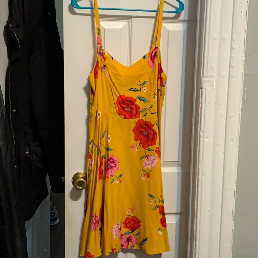 Floral sundress- NEVER WORN